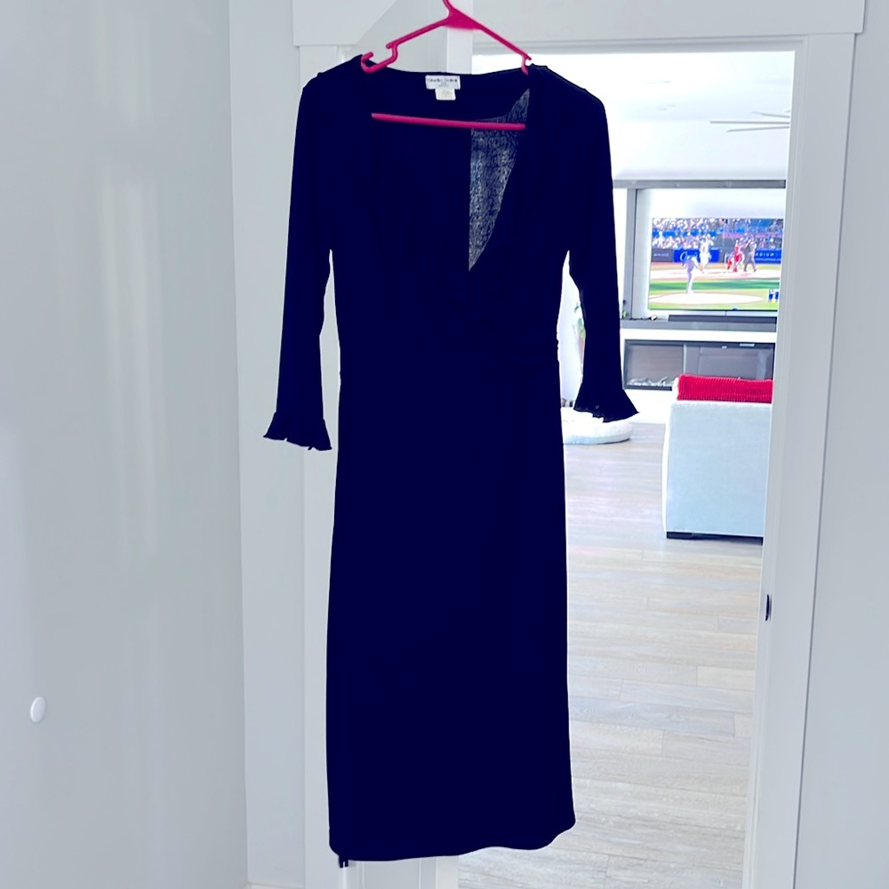 Studio Soliel. Black 3/4 sleeve ruffle a line dress